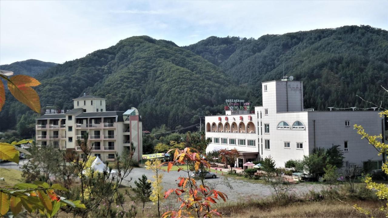 Hongcheon Resortel Eksteriør bilde